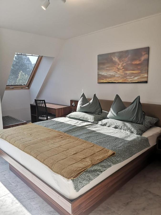 Lotusbluete Appartement In Heviz Mit Tiefgarage Und Panoramaterrasse ภายนอก รูปภาพ