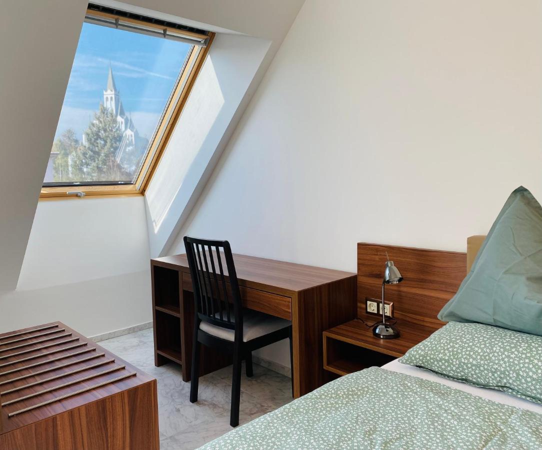 Lotusbluete Appartement In Heviz Mit Tiefgarage Und Panoramaterrasse ภายนอก รูปภาพ