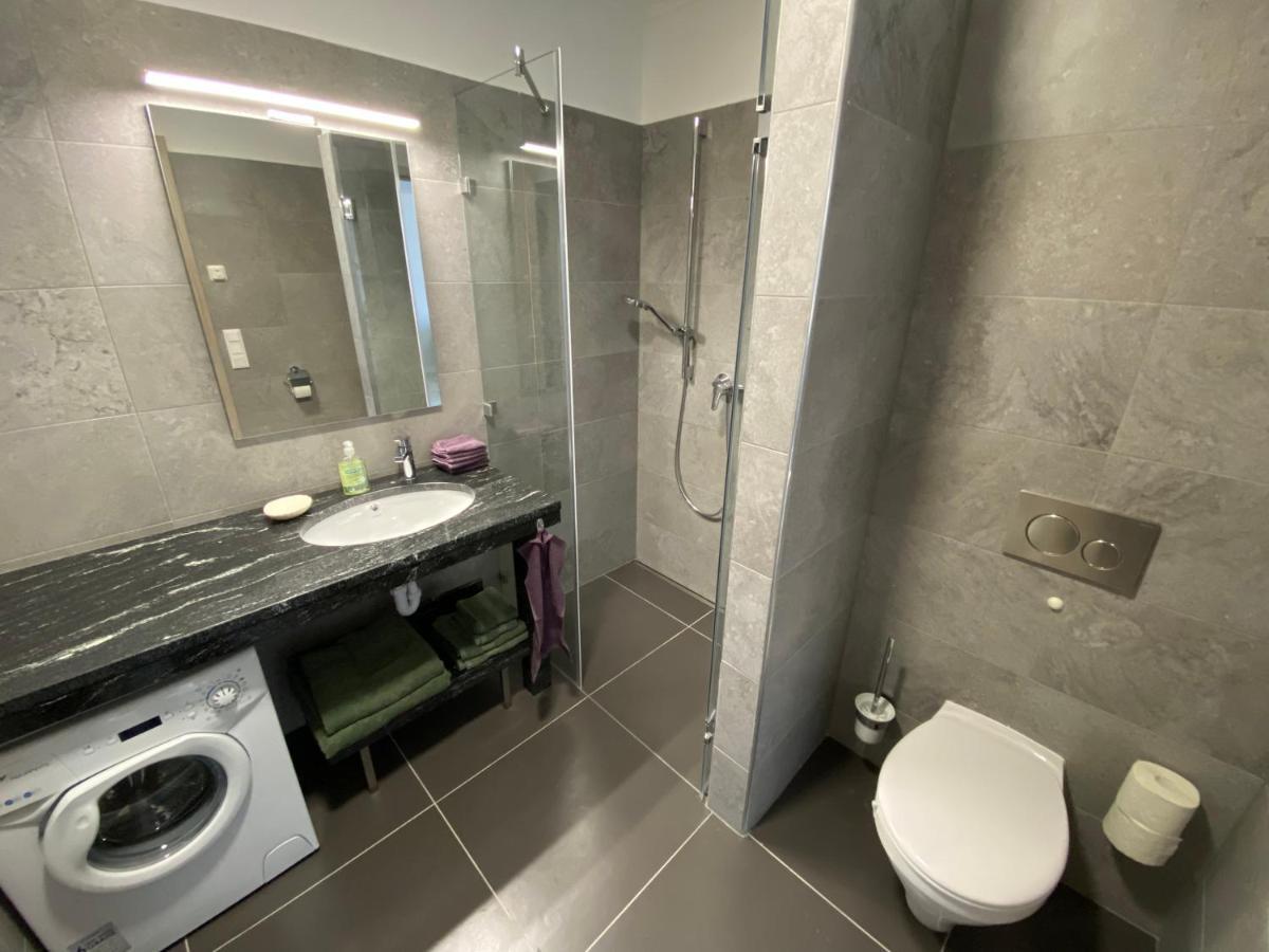 Lotusbluete Appartement In Heviz Mit Tiefgarage Und Panoramaterrasse ภายนอก รูปภาพ
