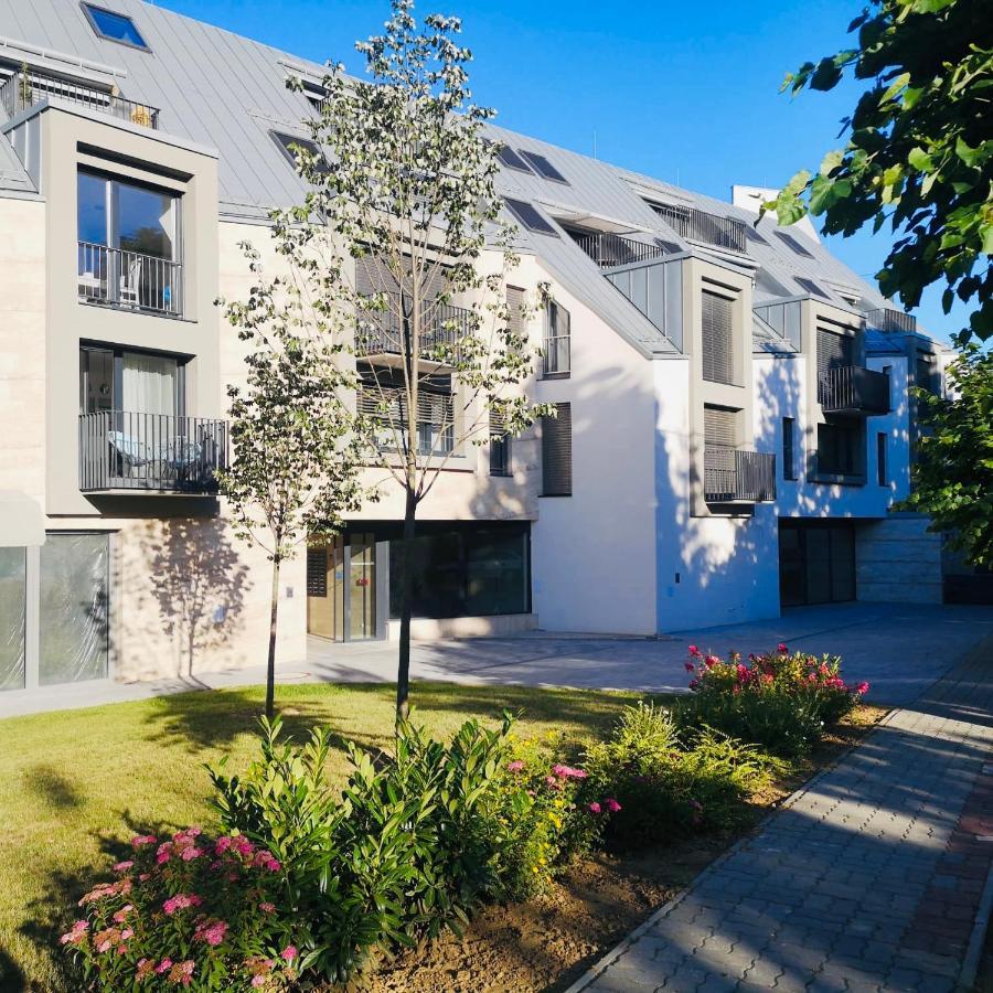 Lotusbluete Appartement In Heviz Mit Tiefgarage Und Panoramaterrasse ภายนอก รูปภาพ